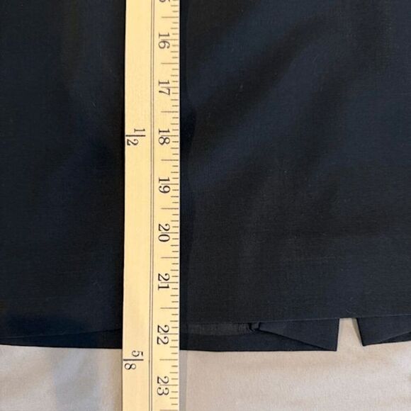 Hugo Boss Veronice Wool Pencil Skirt Black Back Slit and Zip Closure Size 6 - Picture 12 of 13